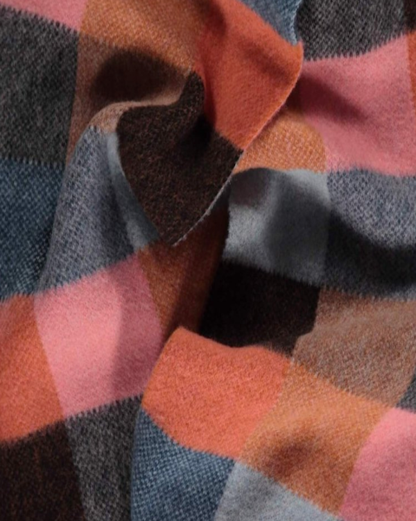 QUINTON CHADWICK BIG BRUSHED SCARF IN COPPER BEECH