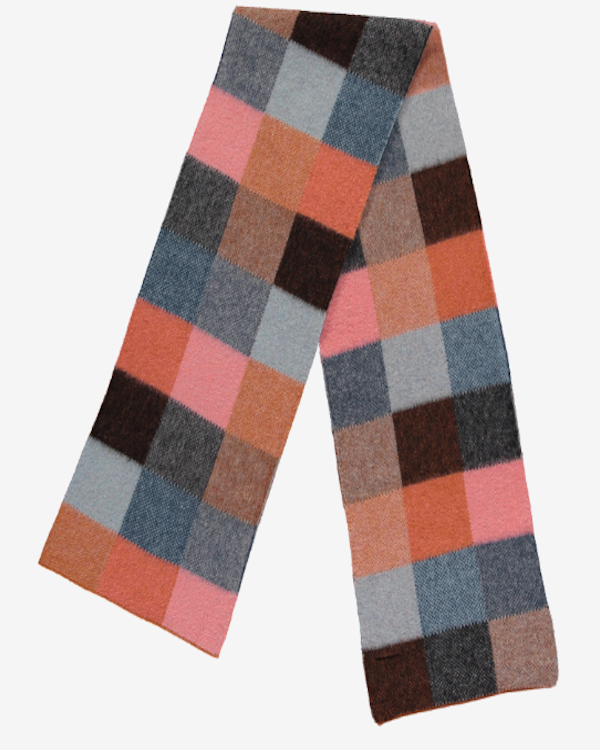 QUINTON CHADWICK BIG BRUSHED SCARF IN COPPER BEECH