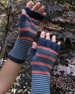 QUINTON CHADWICK TUCK STITCH FINGERLESS GLOVES IN TEAL AND CORAL 