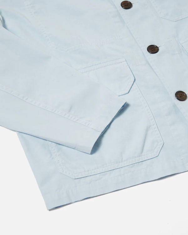 UNIVERSAL WORKS UTILITY JACKET IN SKY SUMMER CANVAS