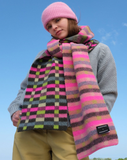 Quinton Chadwick Long brushed scarf in cochineal colours