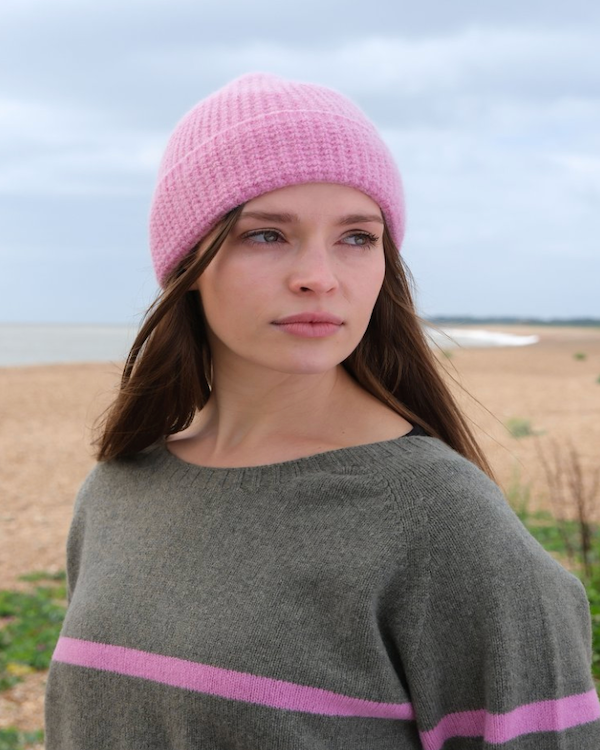 QUINTON CHADWICK BRUSHED BEANIE HAT IN FONDANT PINK