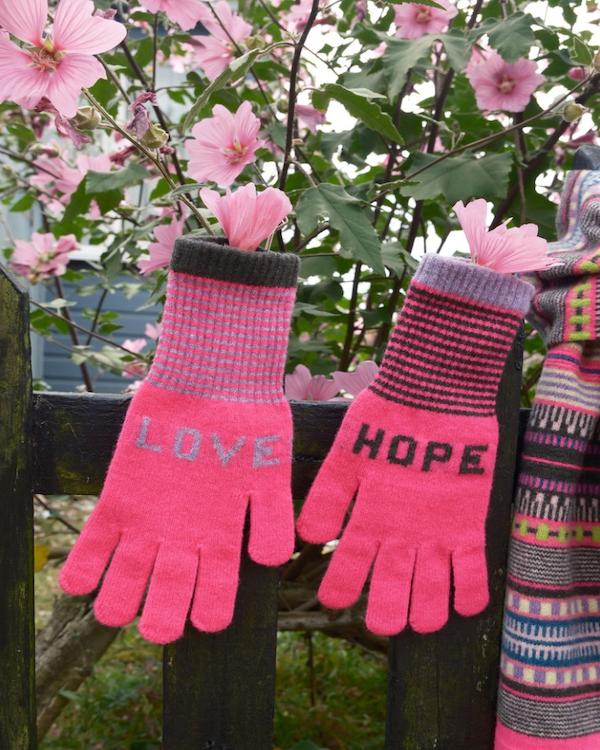 QUINTON CHADWICK LOVE HOPE GLOVES IN FLURO PINK WITH LILAC AND BERRY