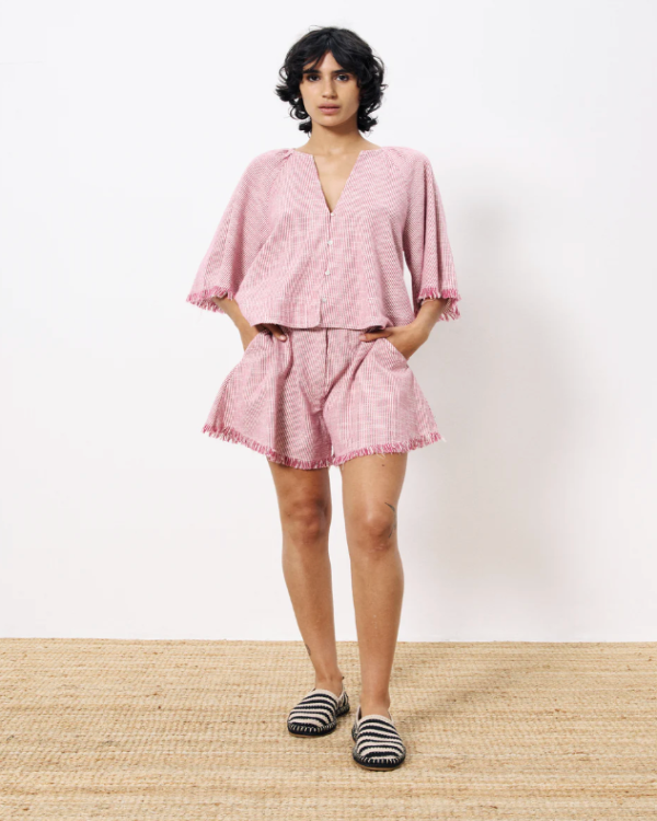 FRNCH ANASTAZIA TEXTURED FUSCHIA SHORTS