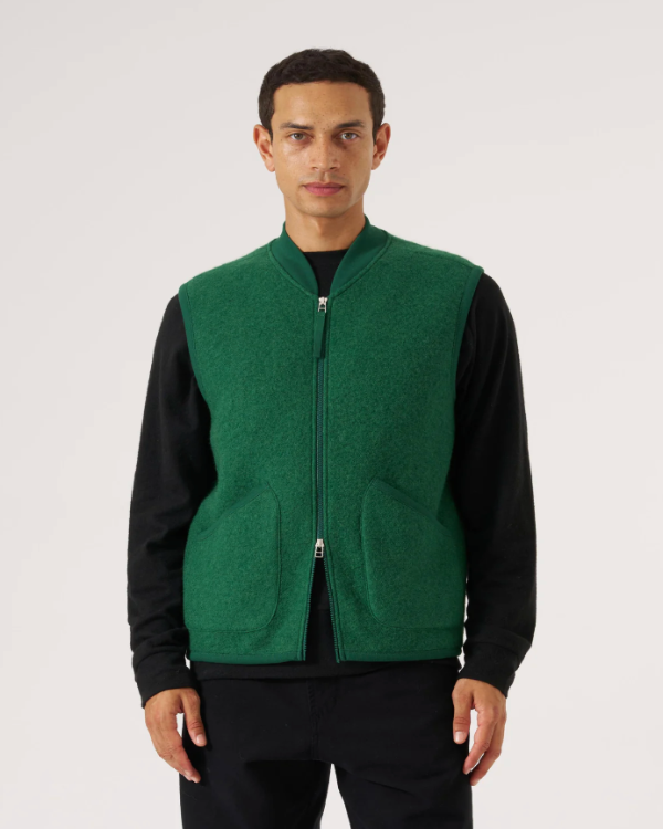 UNIVERSAL WORKS ZIP WAISTCOAT IN GREEN WOOL FLEECE