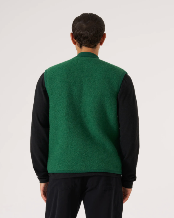 UNIVERSAL WORKS ZIP WAISTCOAT IN GREEN WOOL FLEECE