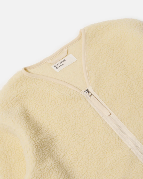 UNIVERSAL WORKS ZIP LINER JACKET IN ECRU GALAXY FLEECE