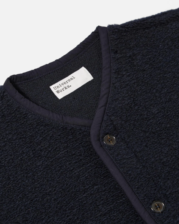 UNIVERSAL WORKS LANCASTER GILET IN NAVY ALVAR FLEECE