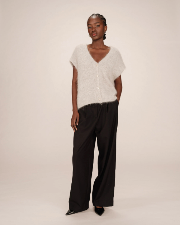 GRACE & MILA WOOL & ALPACA CREAM CARDIGAN