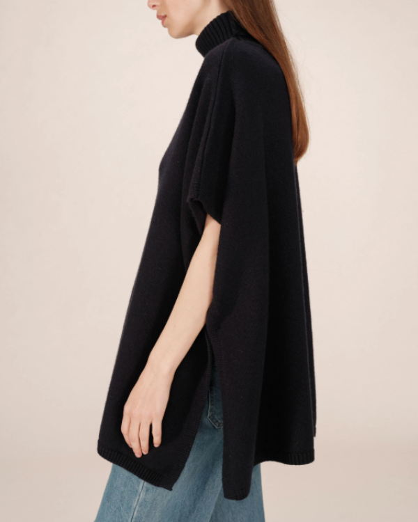 GRACE & MILA WOOL SAISON KNIT PONCHO - NAVY