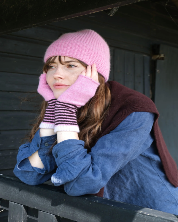 QUINTON CHADWICK ANGORA FINGERLESS MITTENS IN QUARTZ COLOURS