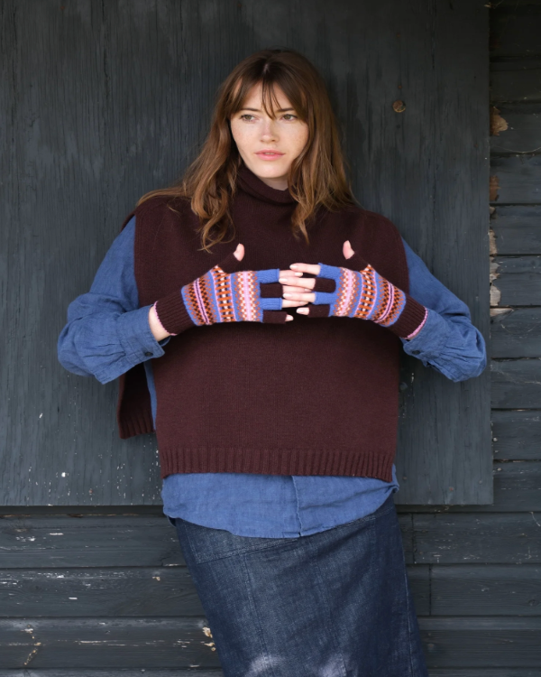 QUINTON CHADWICK PATTERNED FINGERLESS GLOVES IN QUARTZ COLOURS