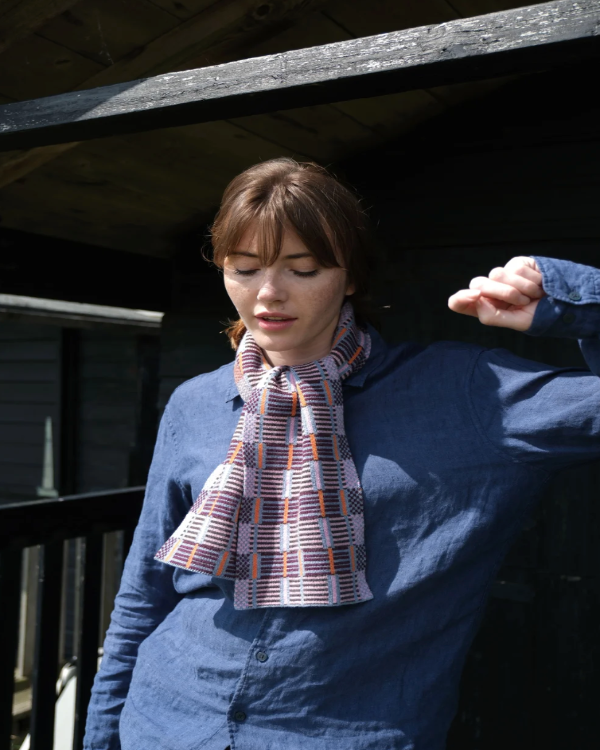 QUINTON CHADWICK LADDERS SCARF IN QUARTZ COLOURS