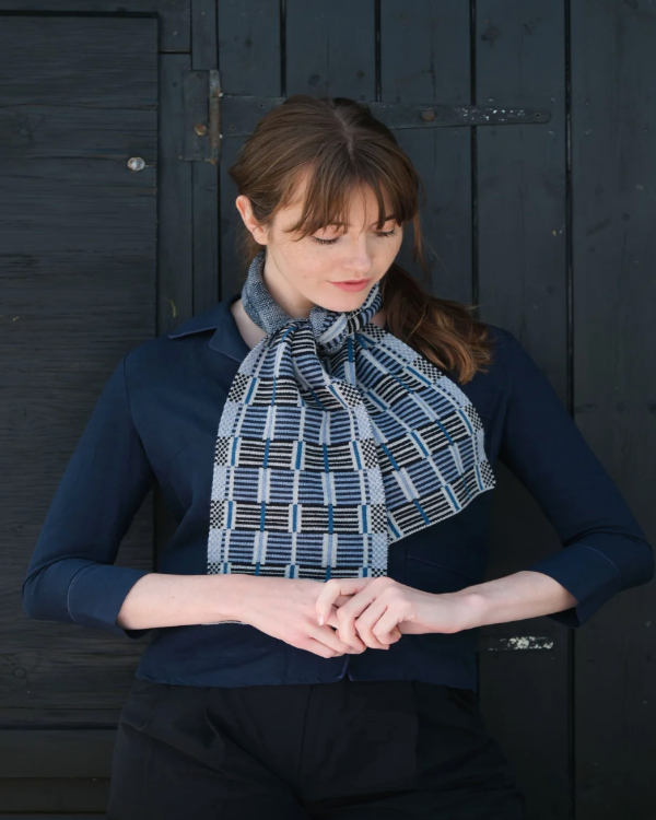 QUINTON CHADWICK LADDERS SCARF IN FOSSIL COLOURS