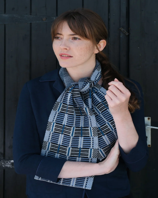 QUINTON CHADWICK LADDERS SCARF IN FOSSIL COLOURS