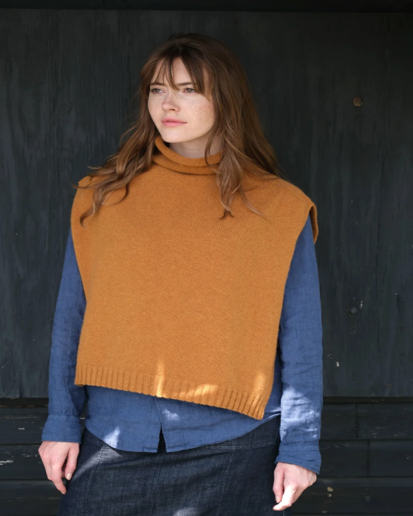 QUINTON CHADWICK FUNNEL NECK PONCHO IN SEDONNA