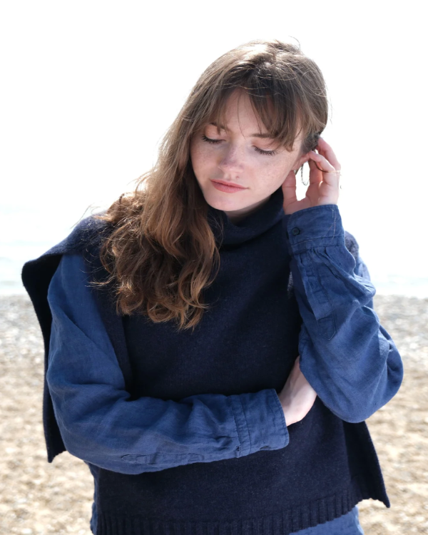 QUINTON CHADWICK FUNNEL NECK PONCHO IN INDIGO MELANGE