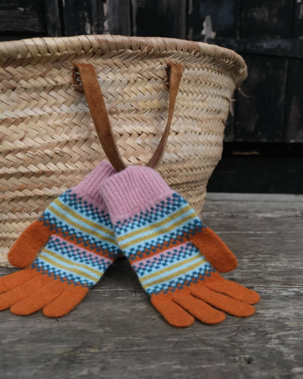 QUINTON CHADWICK PATTERNED GLOVES IN MEADOW PATCH