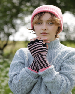 QUINTON CHADWICK STRIPED FINGERLESS WRISTWARMERS IN PINK & BLACK